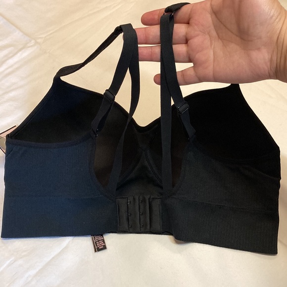 Victoria’s Secret XL Sports Bra Lightly Padded - Picture 4 of 7